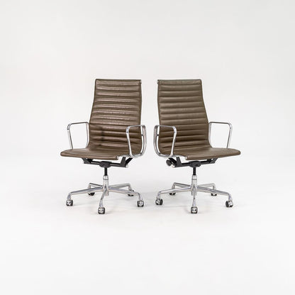 Eames Aluminum Group Executive Desk Chair