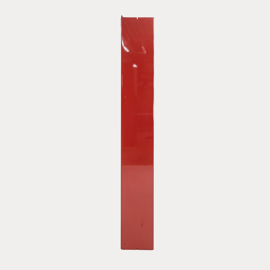 Olinto Lacquered Cabinet with Glass Doors