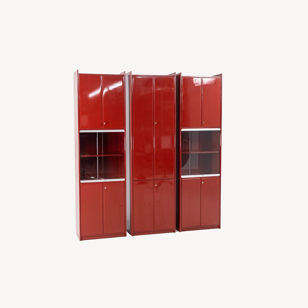 Olinto Lacquered Cabinet with Glass Doors