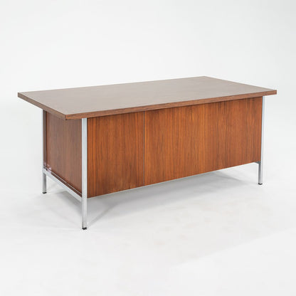 Small Executive Desk, Model 502 B-BWM