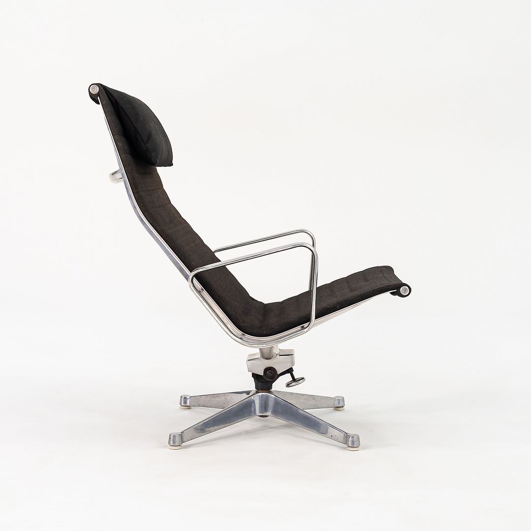 Eames Aluminum Group Lounge Chair and Ottoman, EA125 and EA124