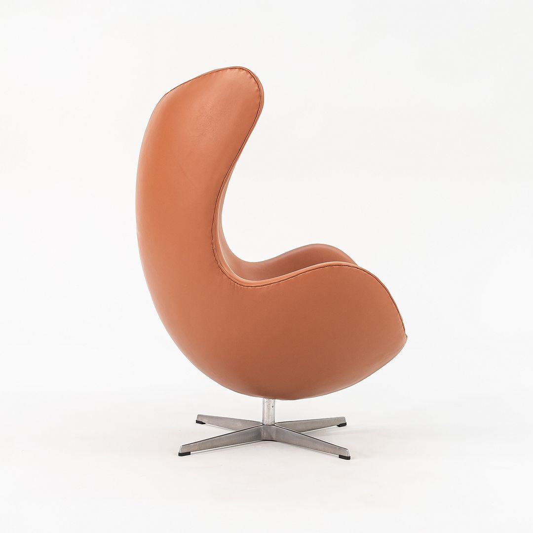 Egg Lounge Chair and Ottoman