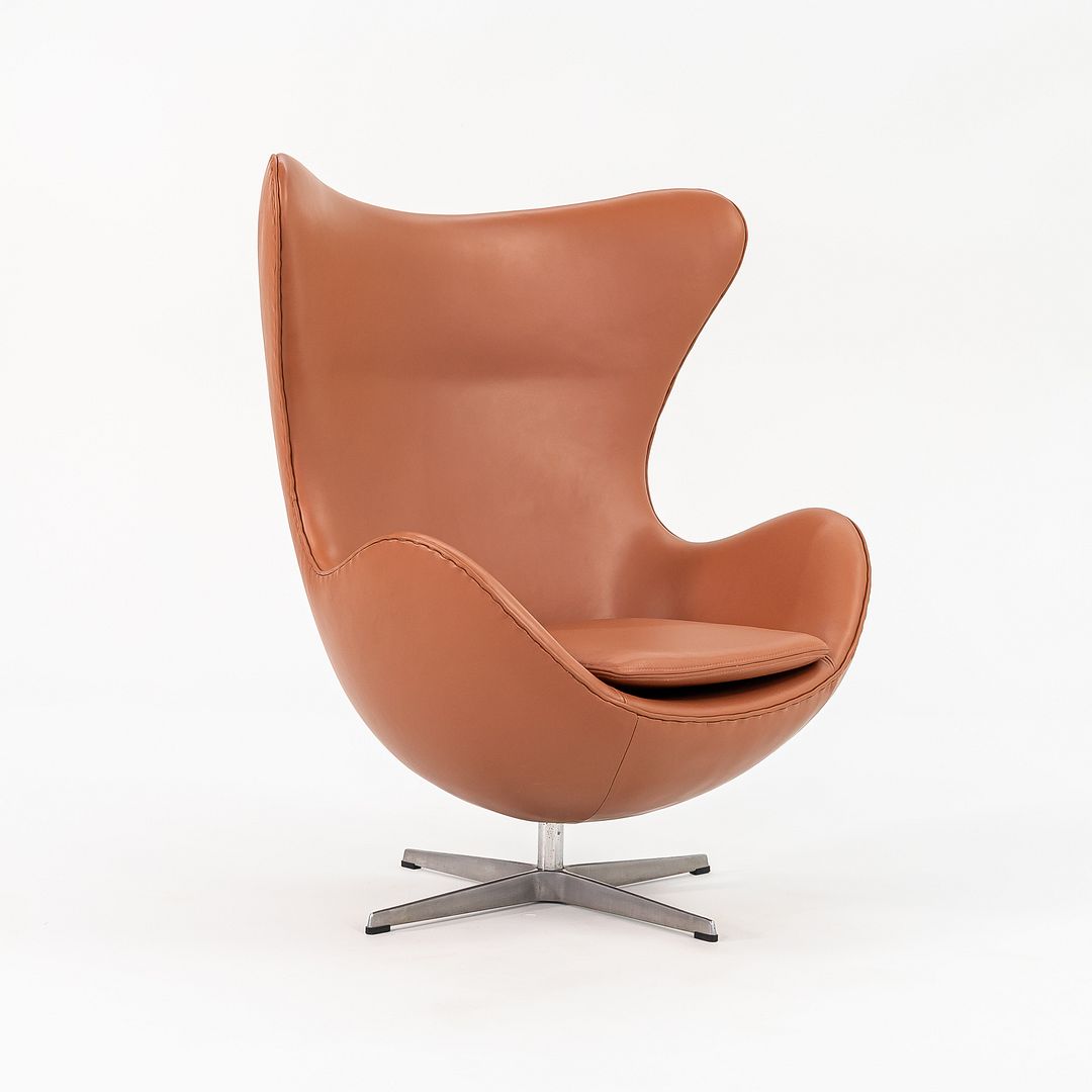 Egg Lounge Chair and Ottoman