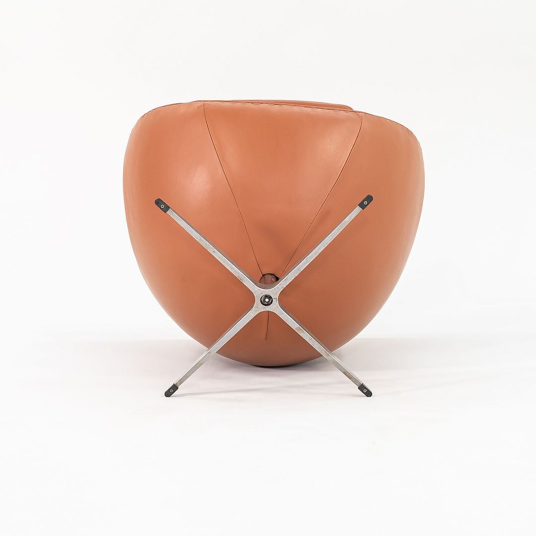 Egg Lounge Chair and Ottoman