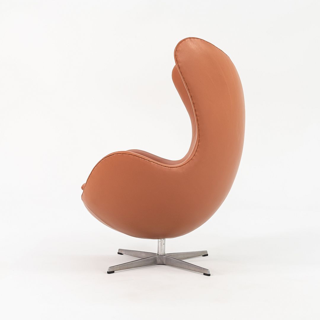 Egg Lounge Chair and Ottoman