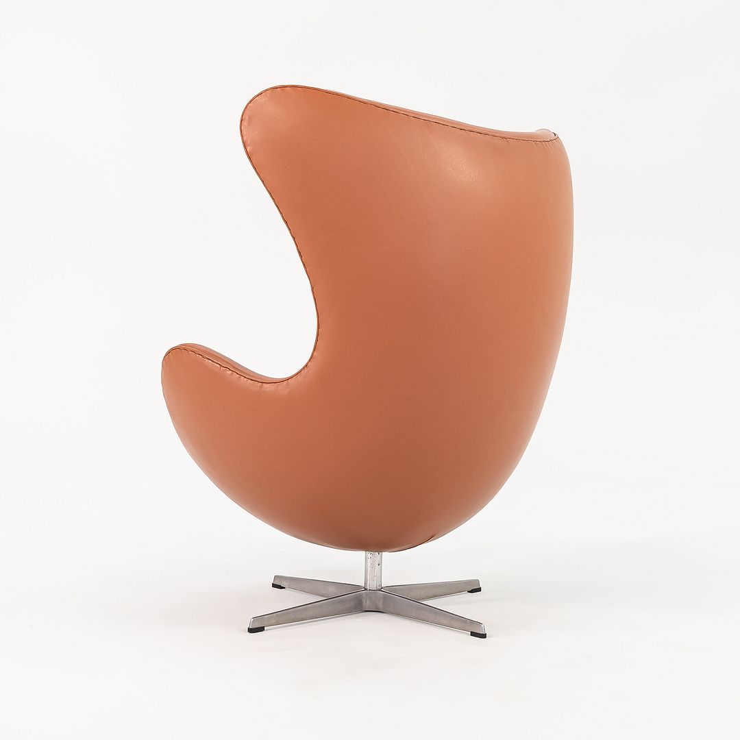 Egg Lounge Chair and Ottoman