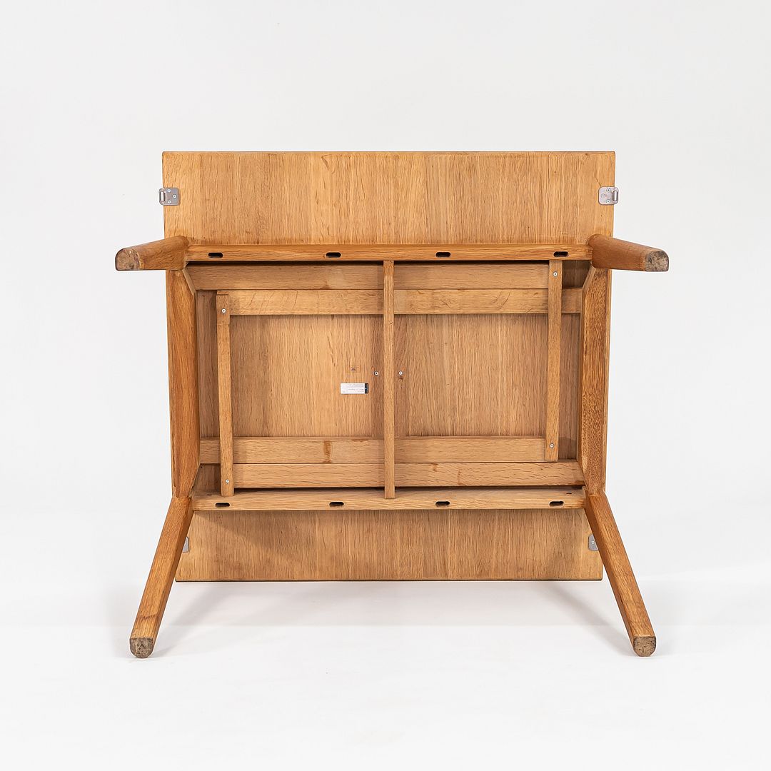 CH002 Drop Leaf Dining Table
