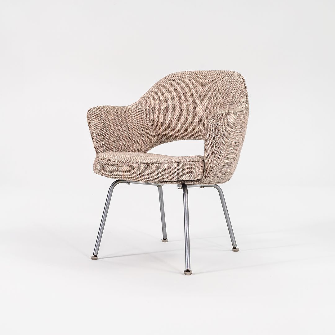 Saarinen Executive Desk Chair, Model 71 USB