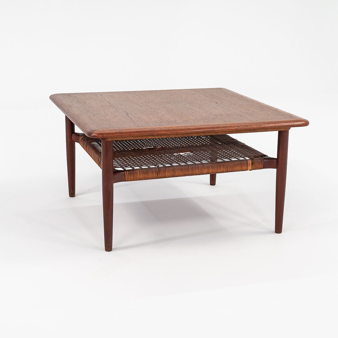 Table Model 214