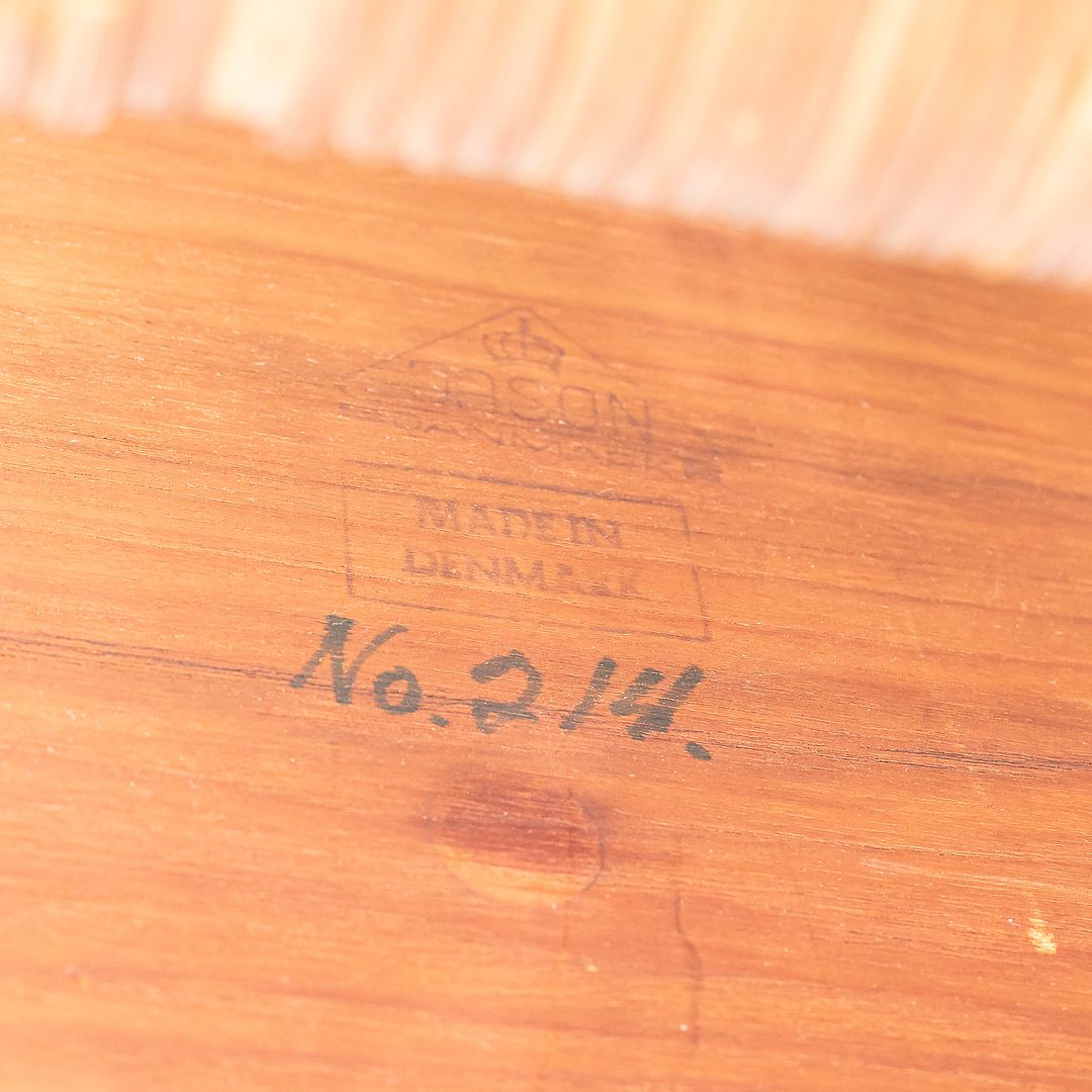 Table Model 214