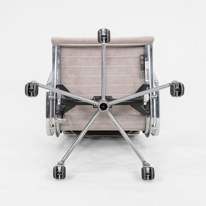 Aluminum Group Management Desk Chair, Model EA335