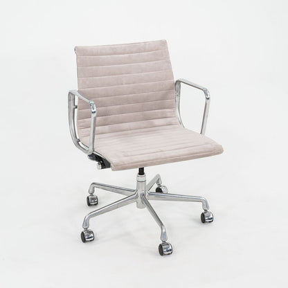 Aluminum Group Management Desk Chair, Model EA335