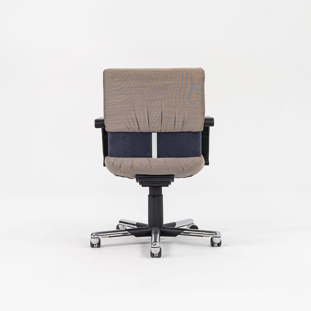 Figura Desk Chair