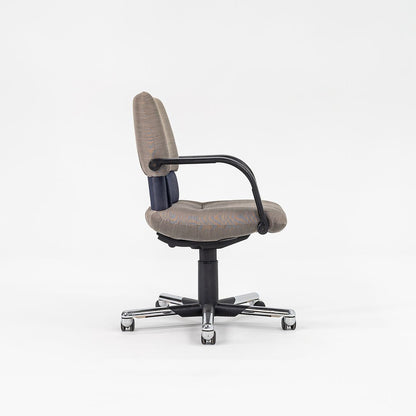 Figura Desk Chair