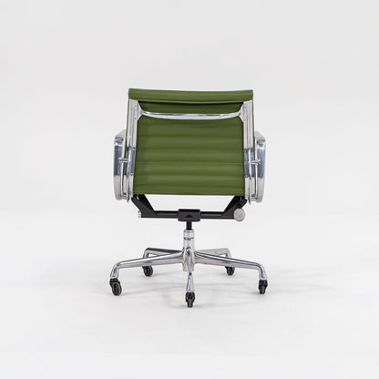 Eames Aluminum Group Management Chair