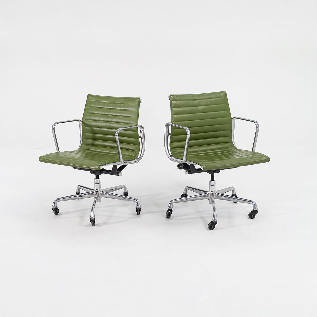 Eames Aluminum Group Management Chair