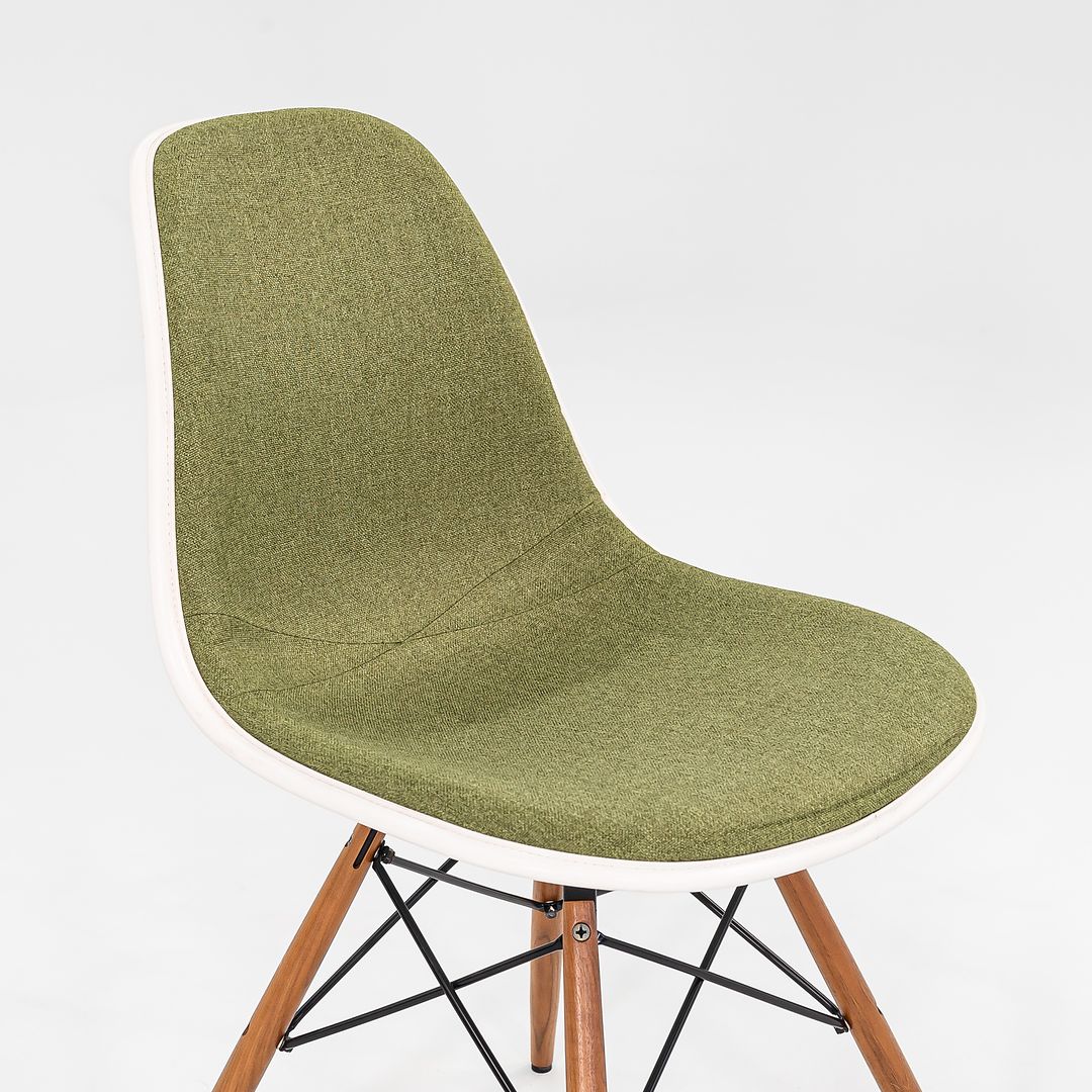 DSW Side Chair with Dowel Base