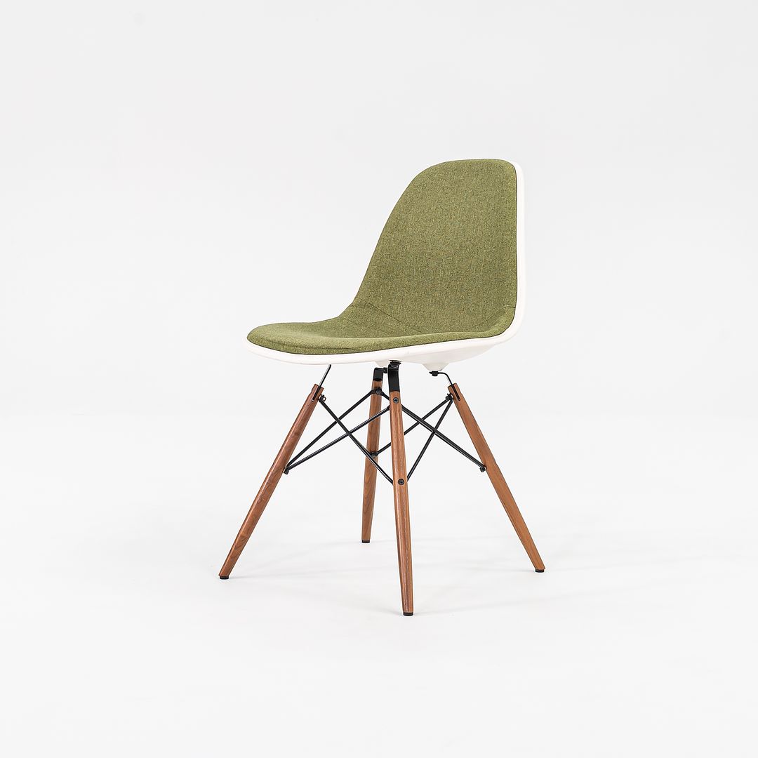 DSW Side Chair with Dowel Base