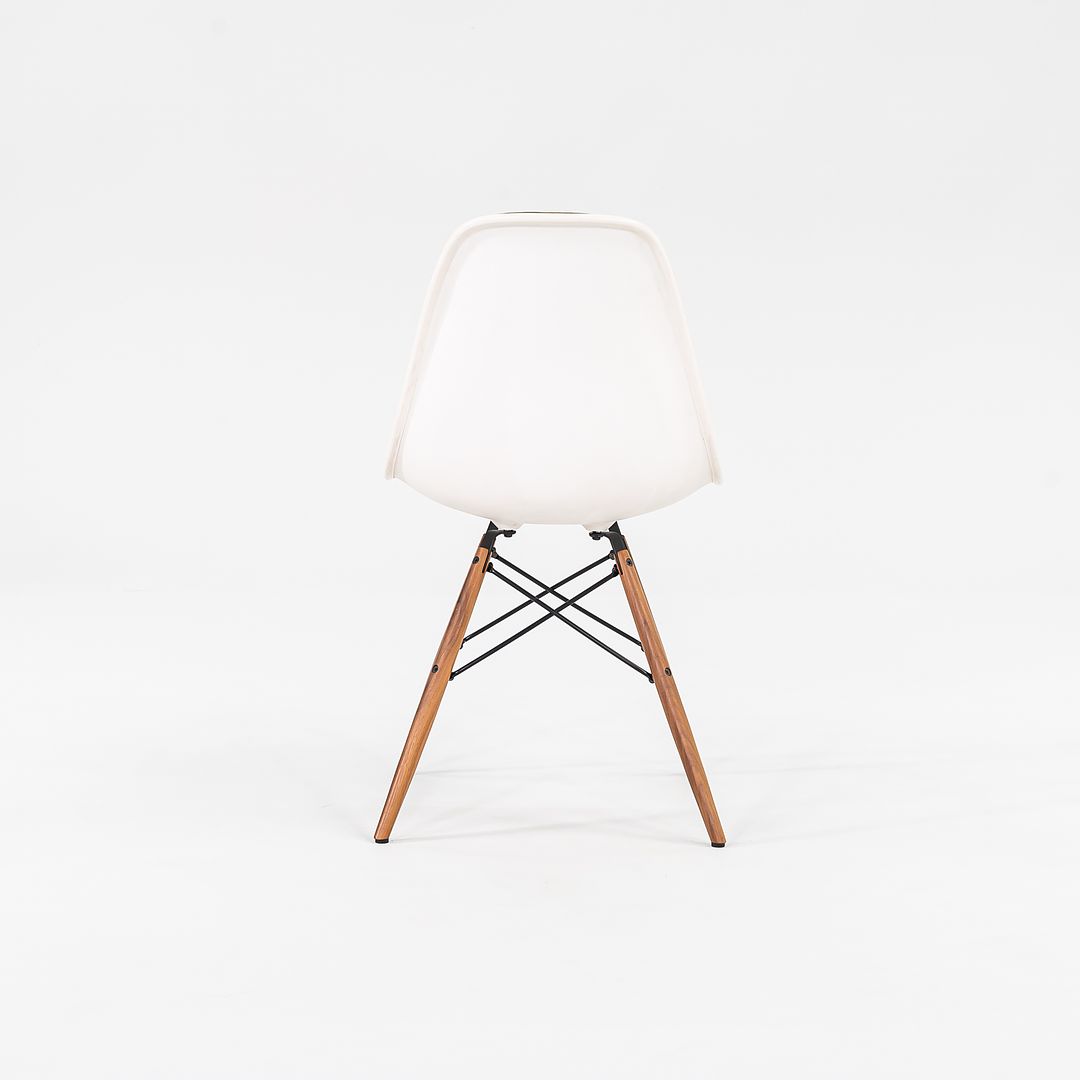 DSW Side Chair with Dowel Base