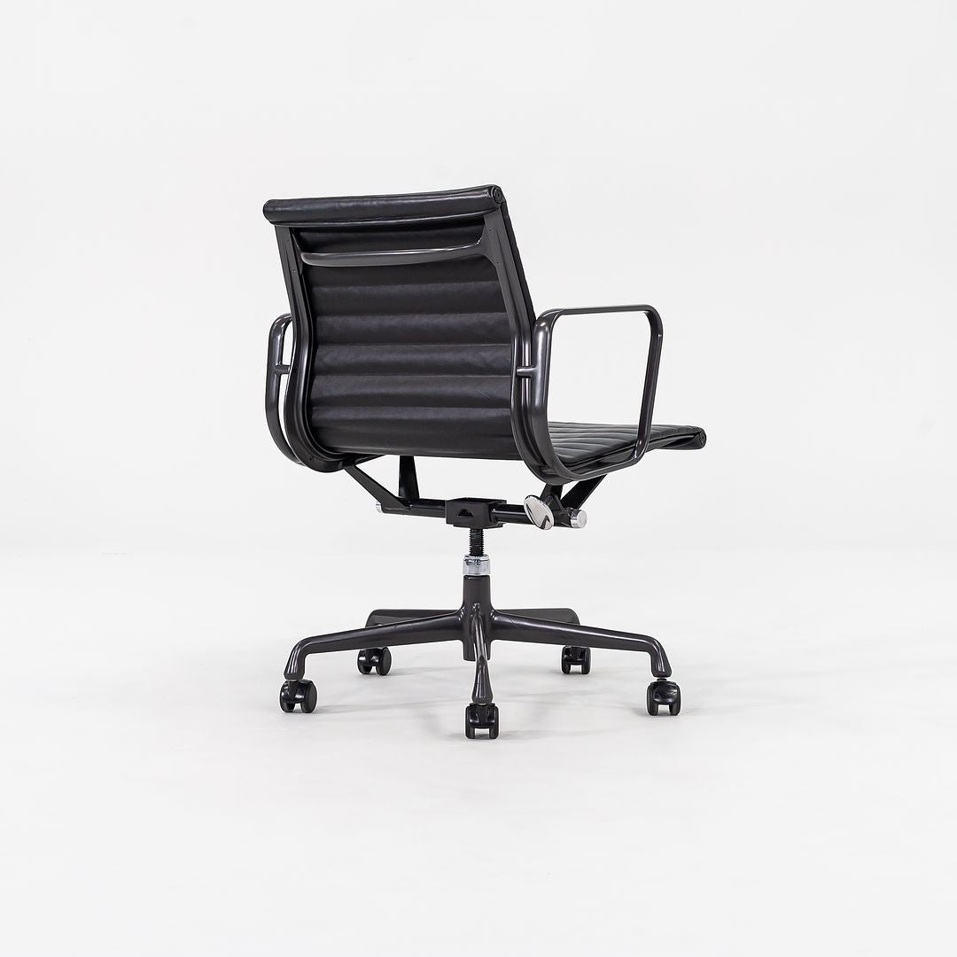 Aluminum Group Management Desk Chair by Charles Eames, Ray Eames