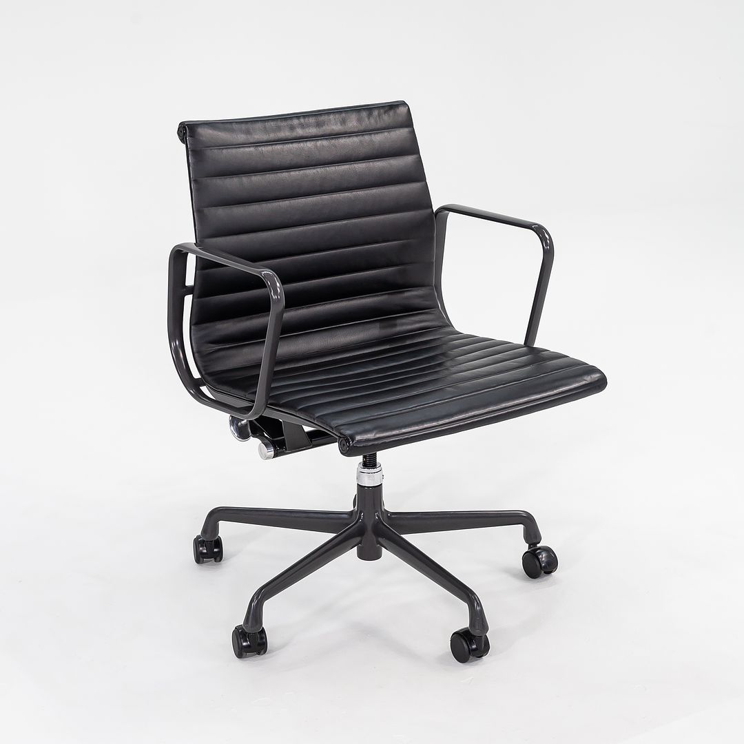 Aluminum Group Management Desk Chair