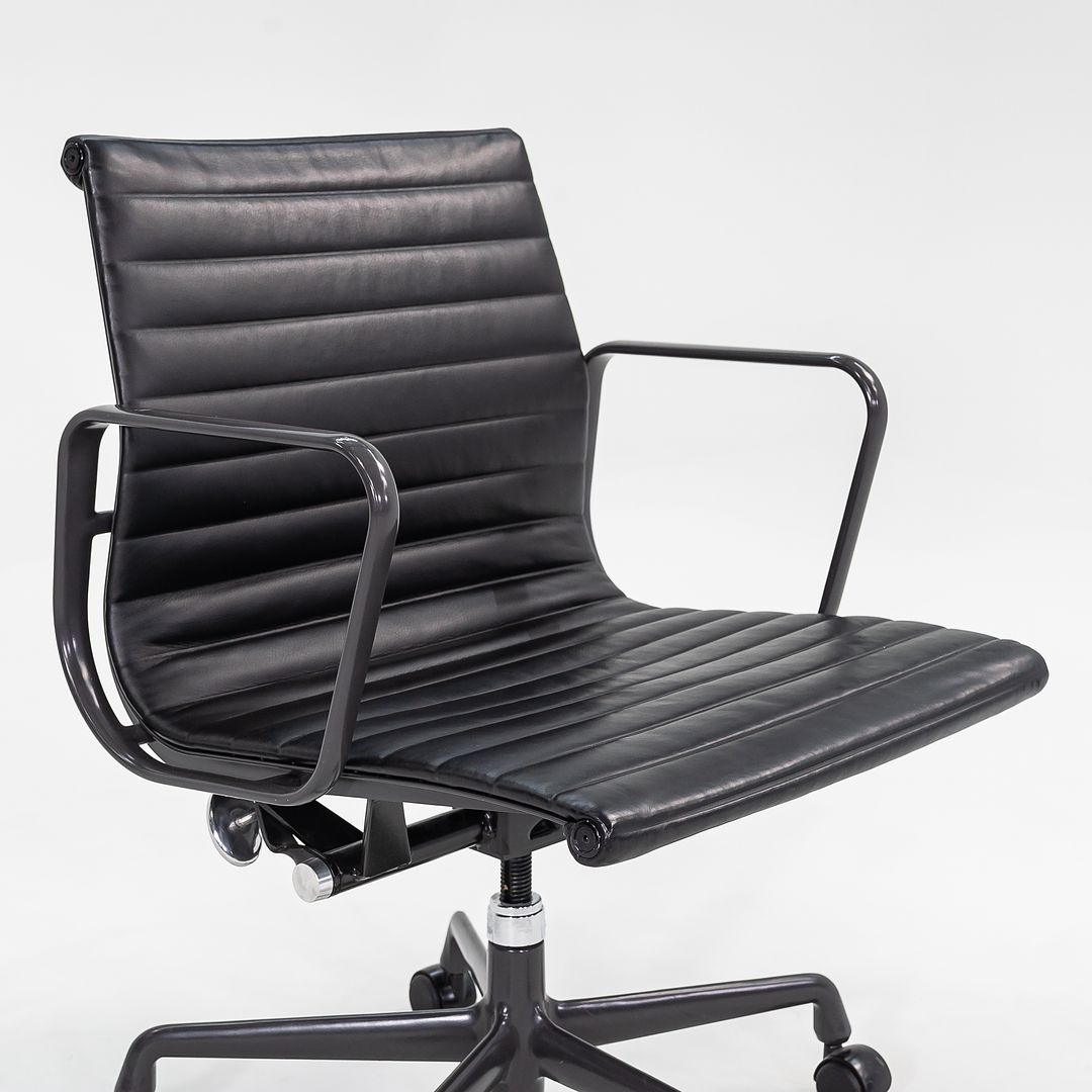 Aluminum Group Management Desk Chair