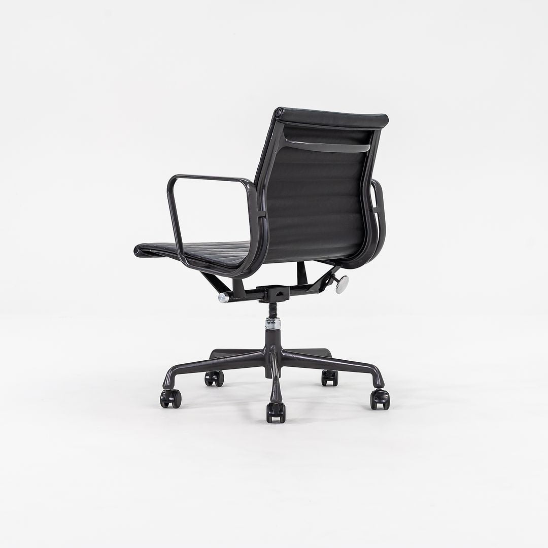 Aluminum Group Management Desk Chair by Charles Eames, Ray Eames