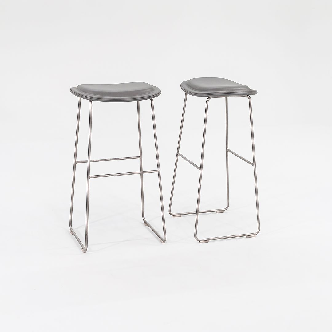 Hi-Pad Bar Stool