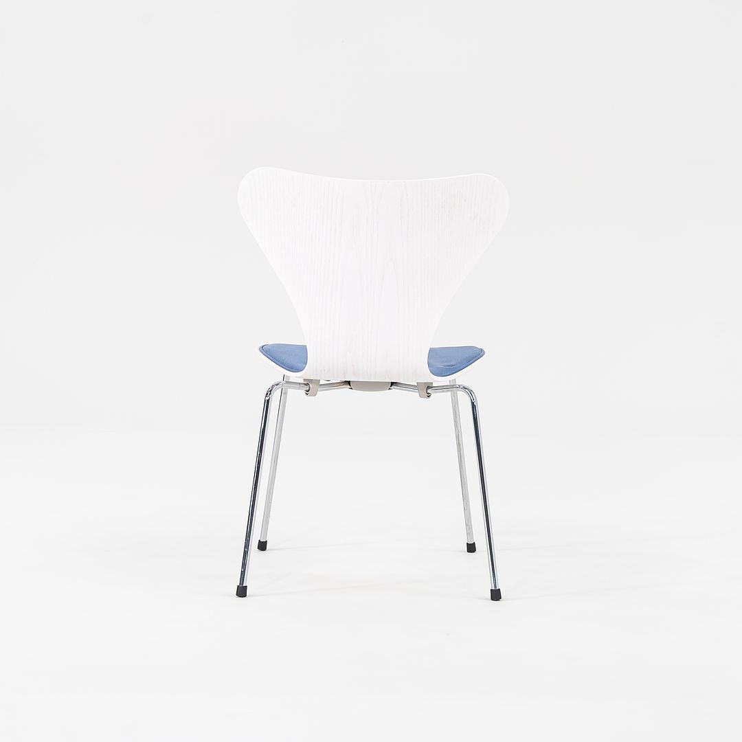Series 7 Chair, Model 3107