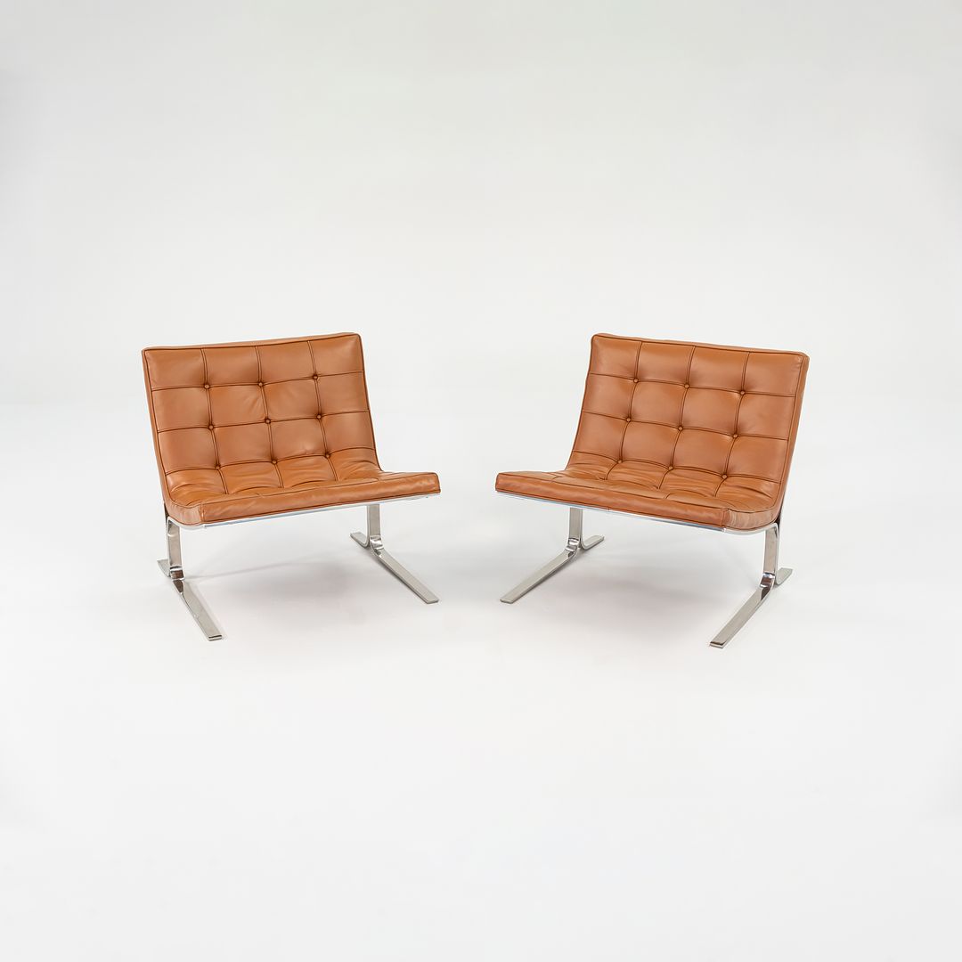 CH28 Lounge Chairs