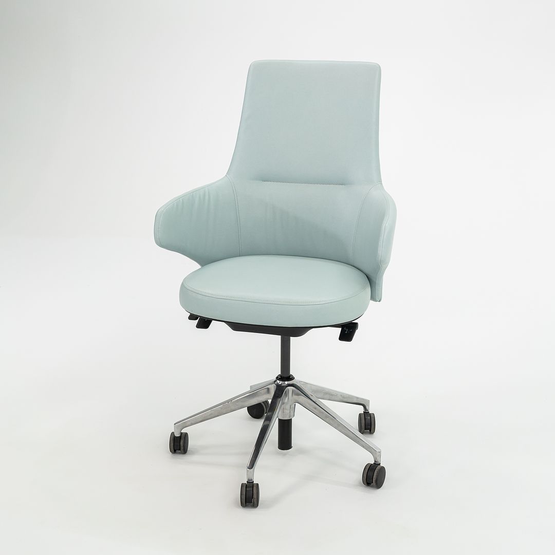 Mid-Back Chair with Integrated Arm, 5-Star Base