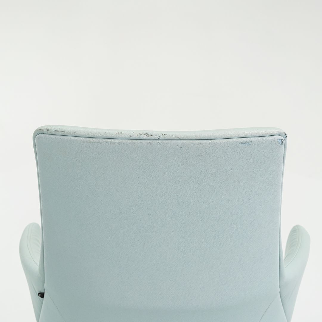 Mid-Back Chair with Integrated Arm, 5-Star Base