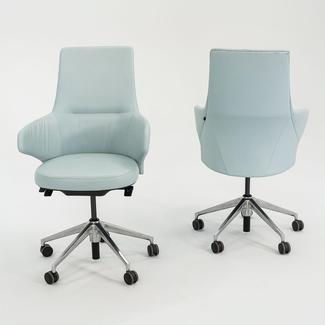 Mid-Back Chair with Integrated Arm, 5-Star Base