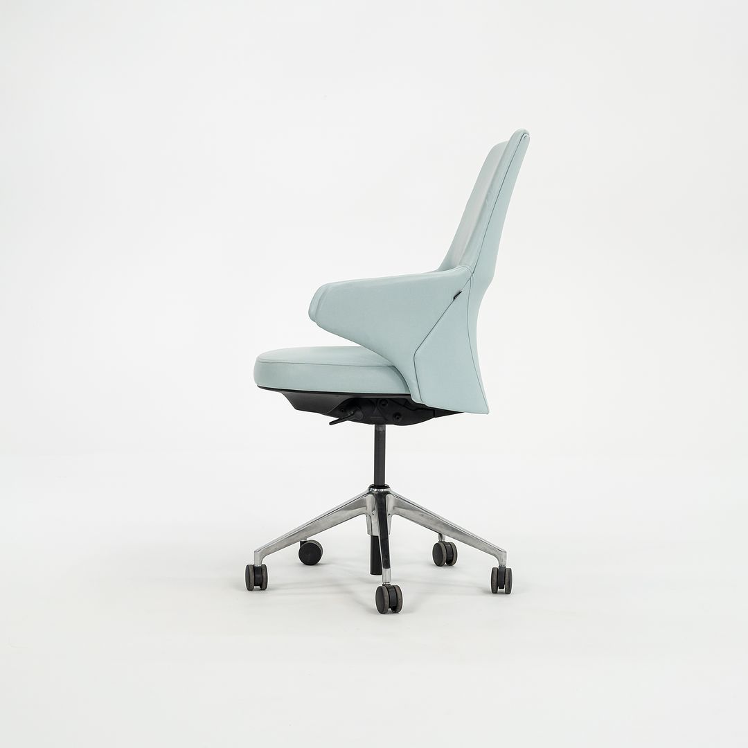Mid-Back Chair with Integrated Arm, 5-Star Base