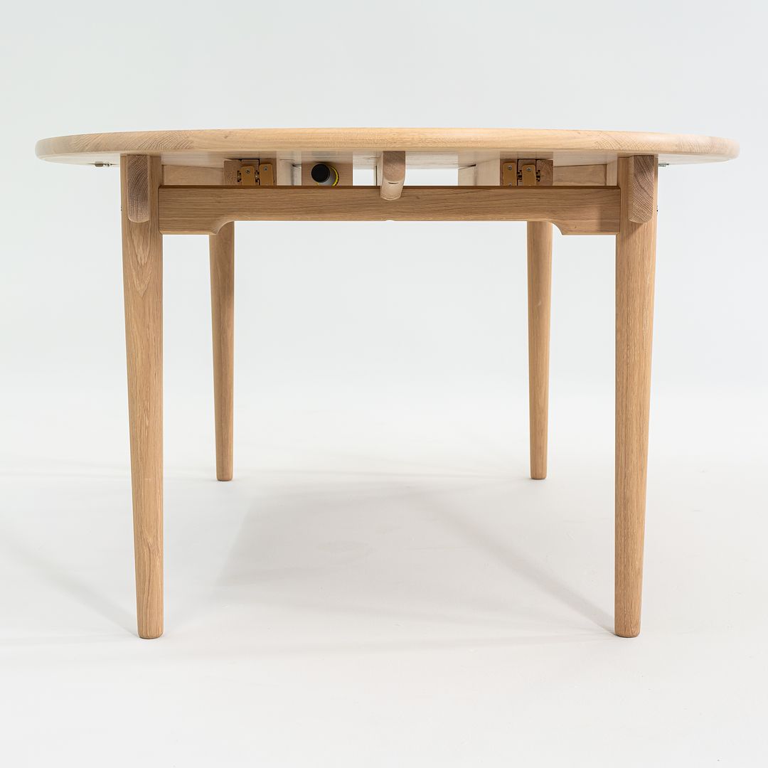 CH338 Dining Table