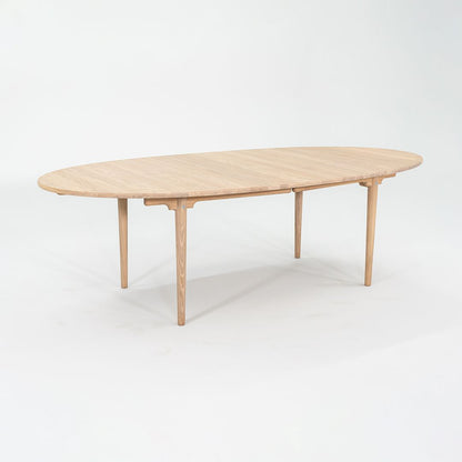 CH339 Dining Table