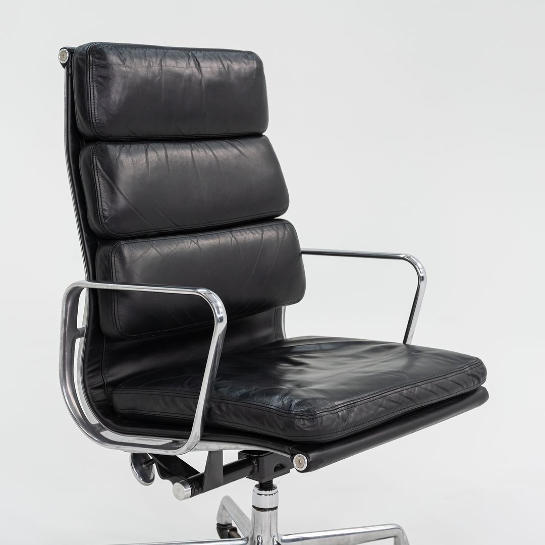 Soft Pad Executive Chair, EA437