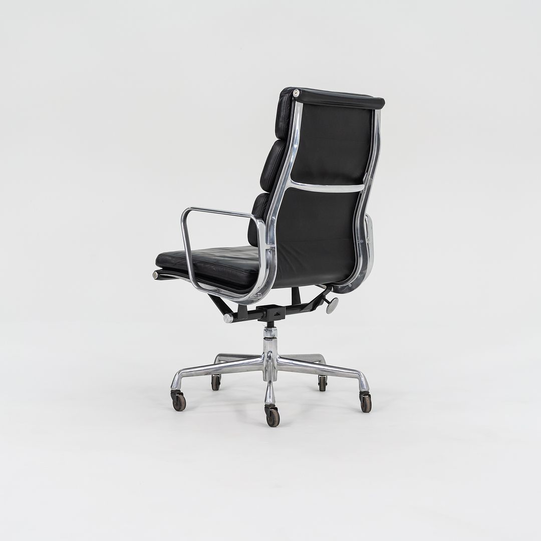Soft Pad Executive Chair, EA437