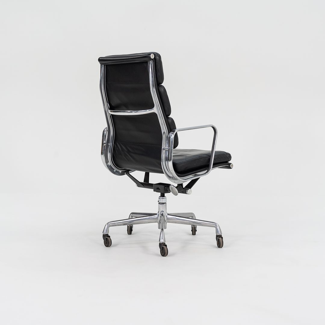 Soft Pad Executive Chair, EA437