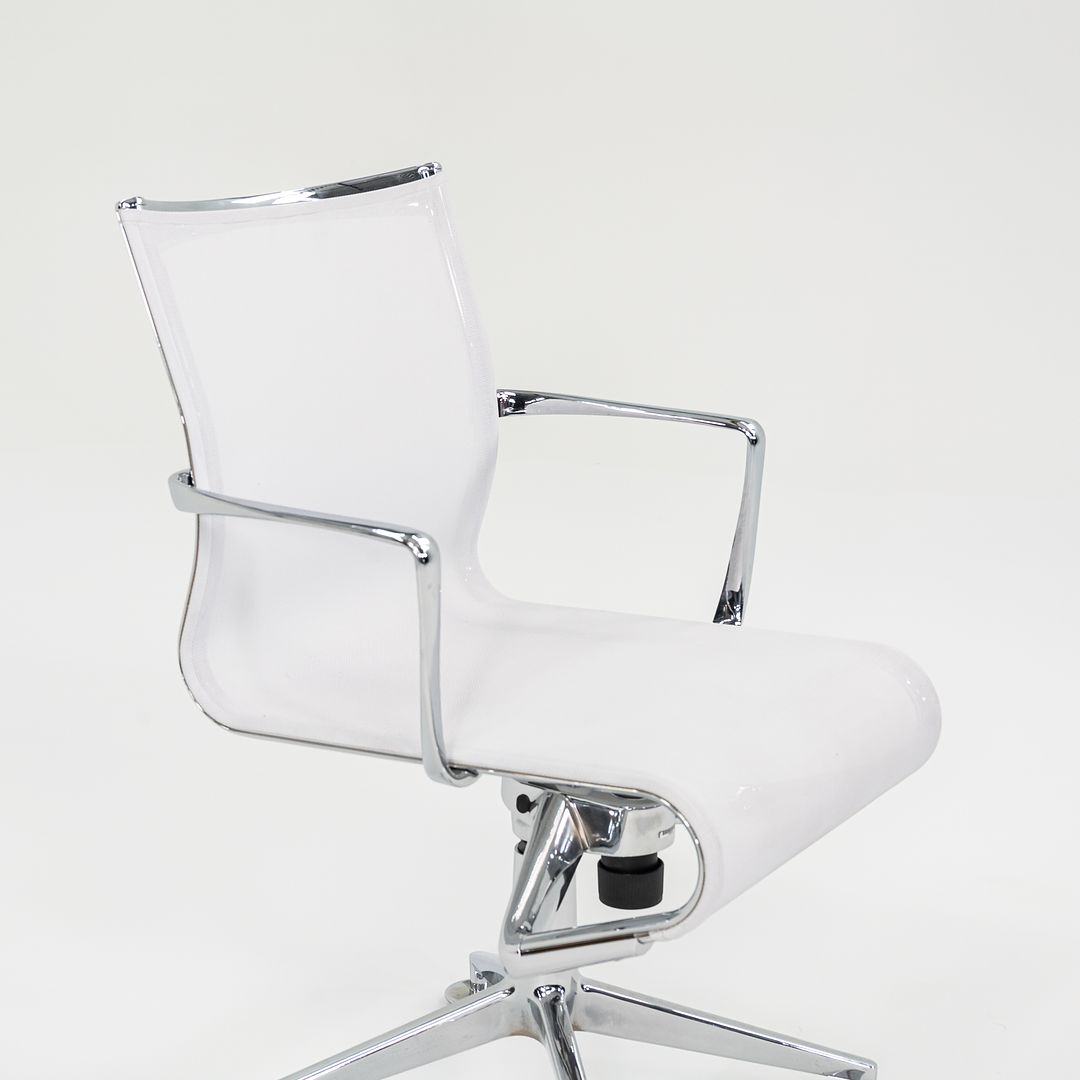 Meetingframe Tilt 47 Armchair