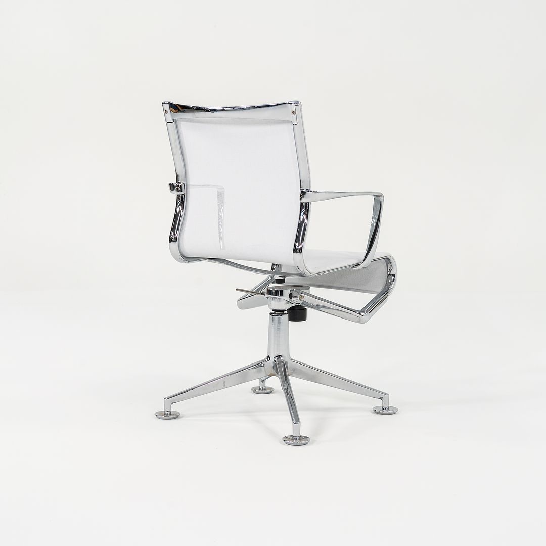 Meetingframe Tilt 47 Armchair