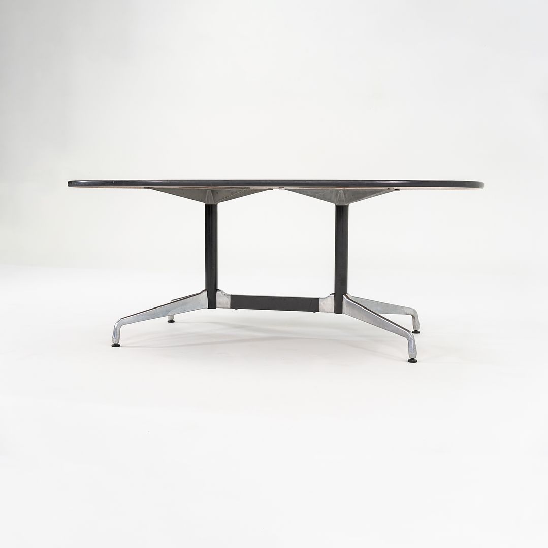 Segmented Conference Table, Model ET151