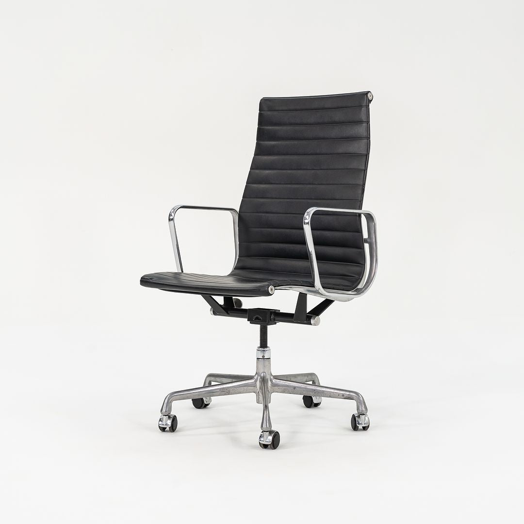 Aluminum Group Executive Desk Chair
