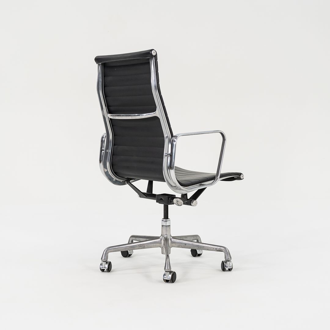 Aluminum Group Executive Desk Chair