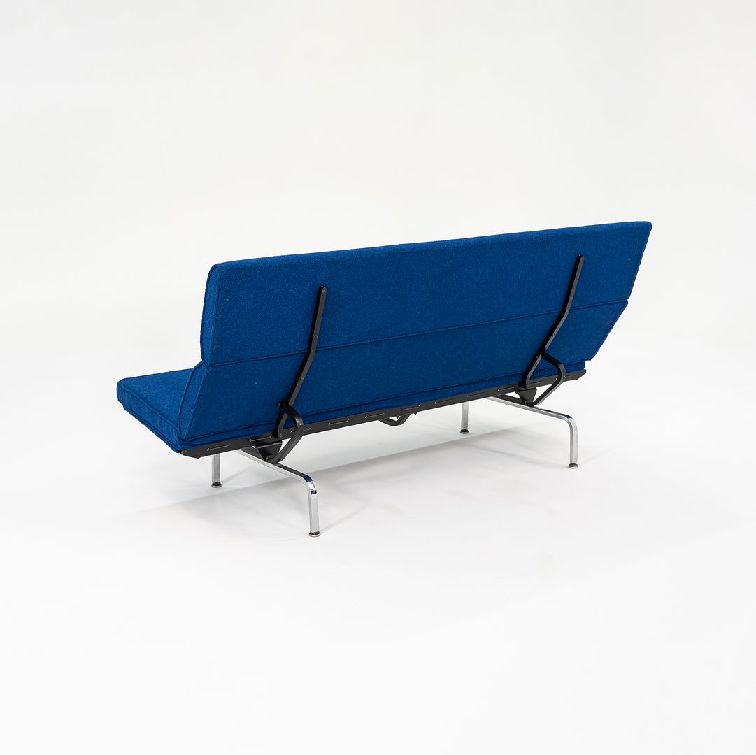 S-473 Compact Sofa