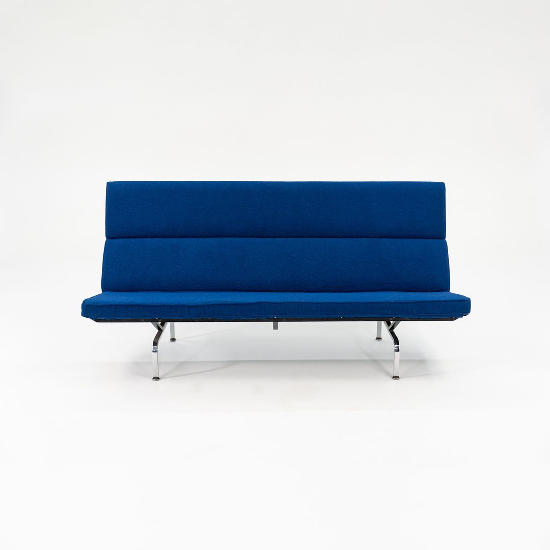 S-473 Compact Sofa