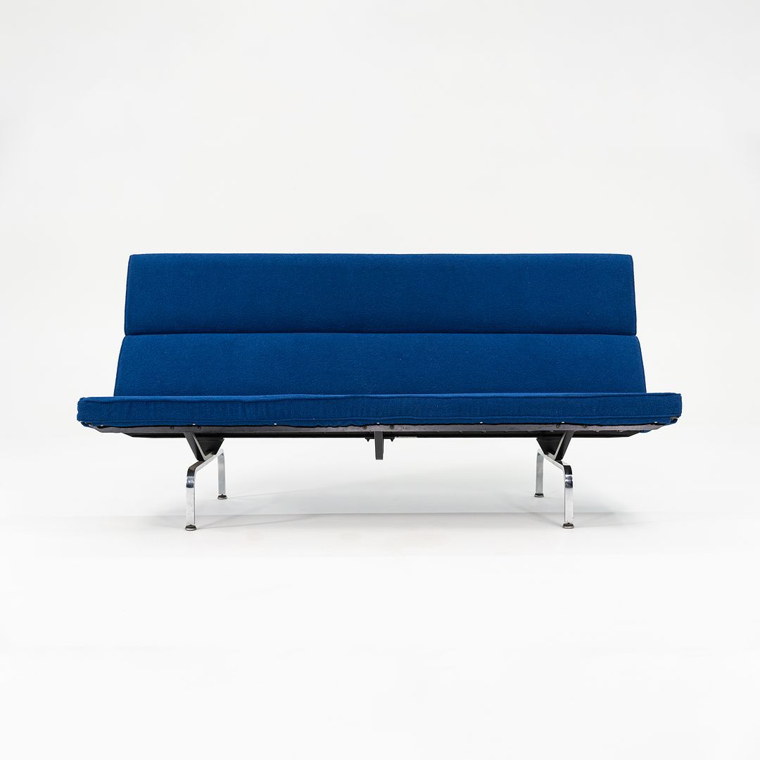 S-473 Compact Sofa