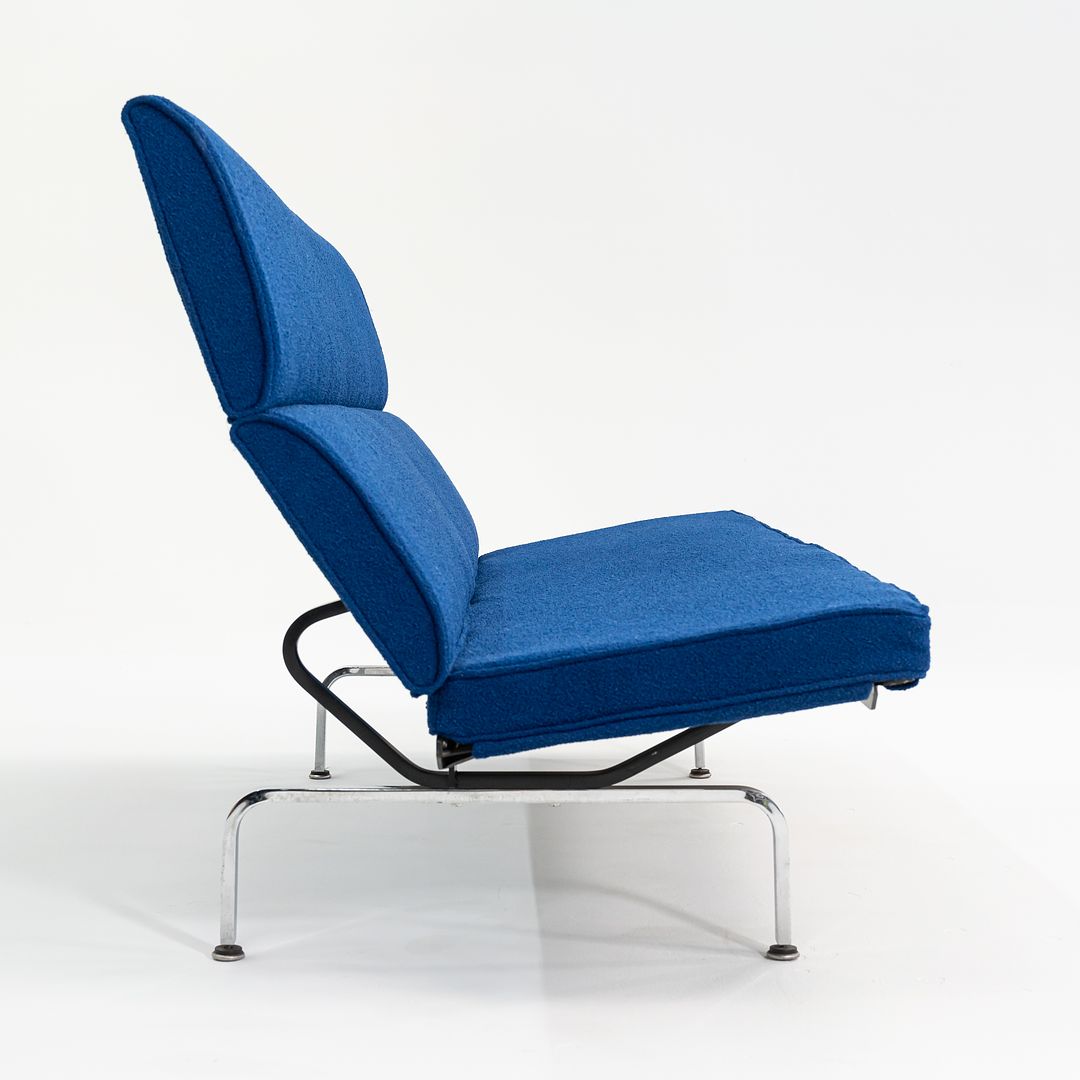S-473 Compact Sofa