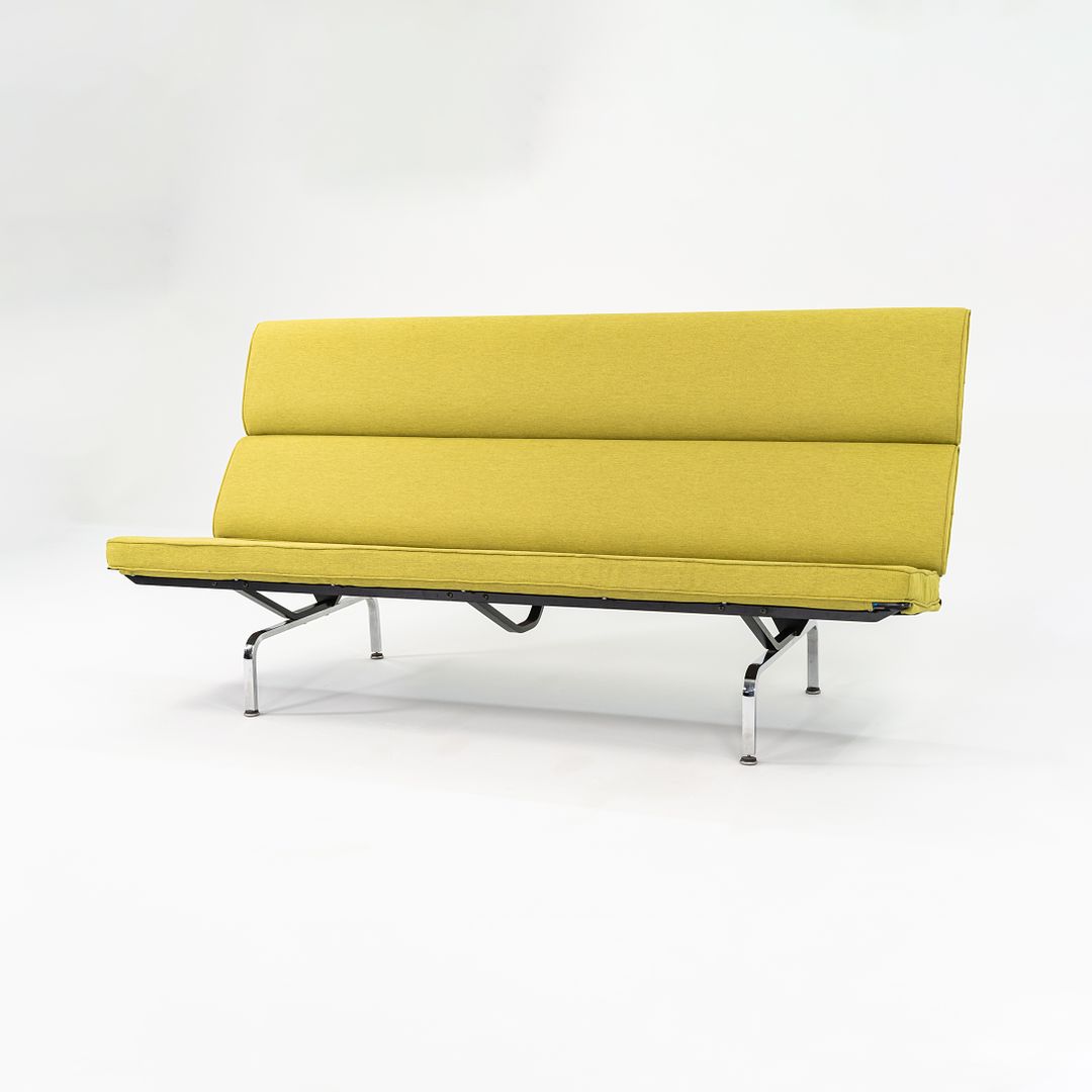 S-473 Compact Sofa