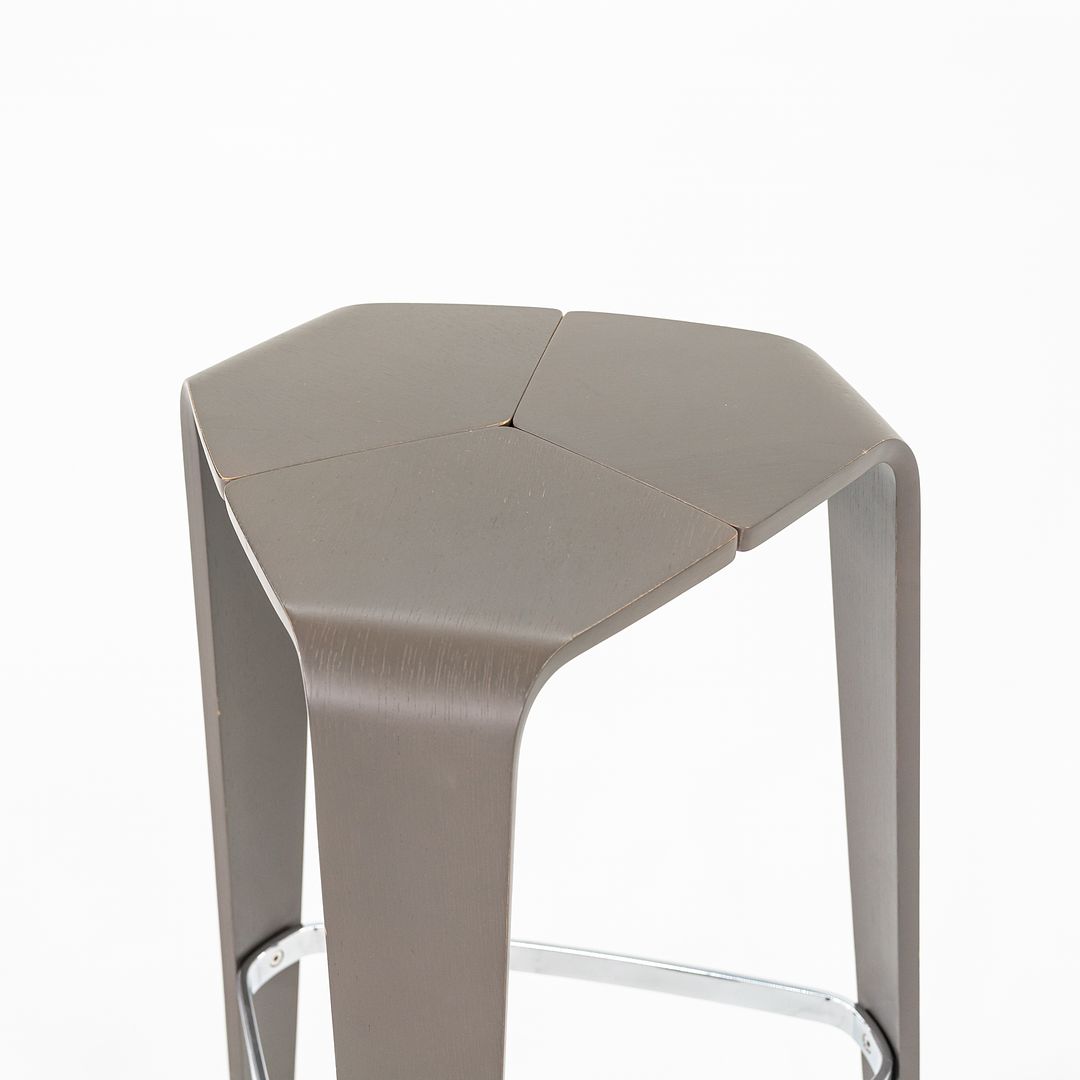 Tre Bar Stool